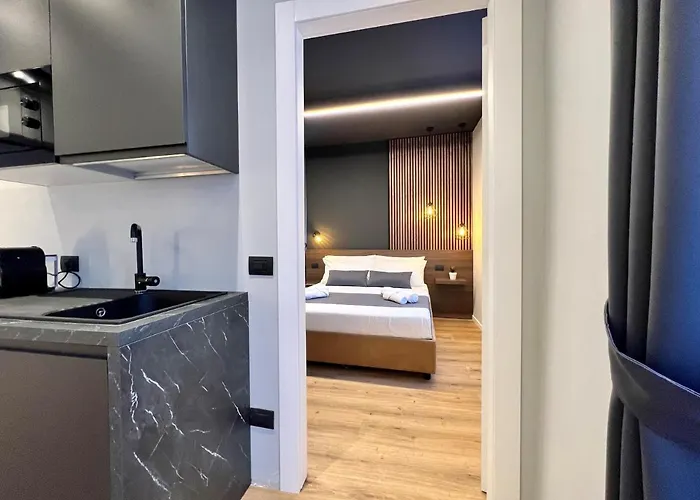 Prestige Duomo Apartment - Lake Como