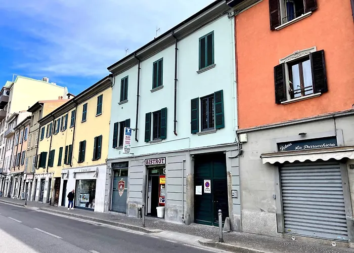 Prestige Duomo Apartment - Lake Como